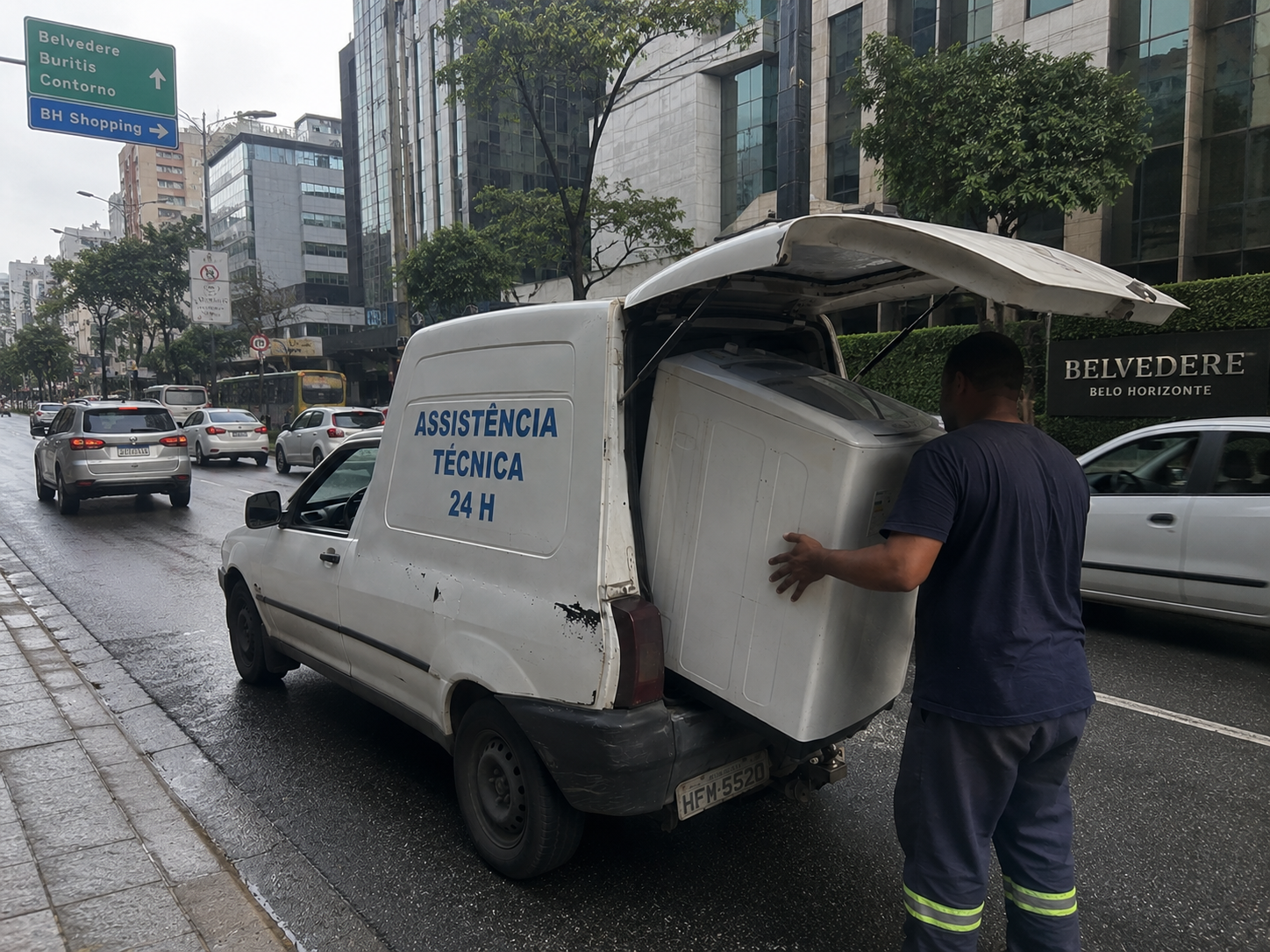 Viaturas de assistência técnica prontas para atuação na região do bairro Belvedere e Vila da Serra